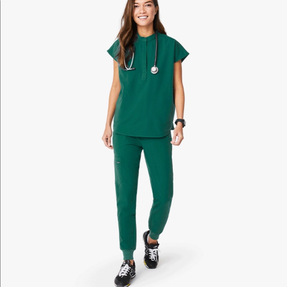 PSA: HUNTER GREEN FIGS is BaCk!!!